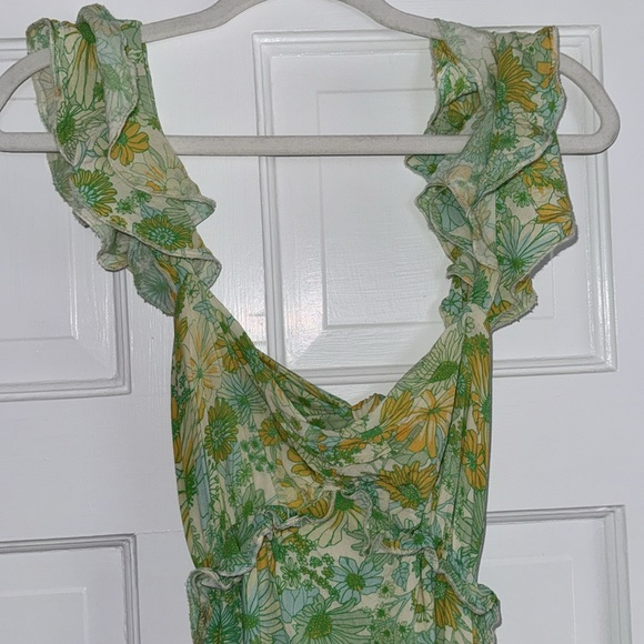 Showpo Green Floral Maxi Dress - Picture 9 of 12